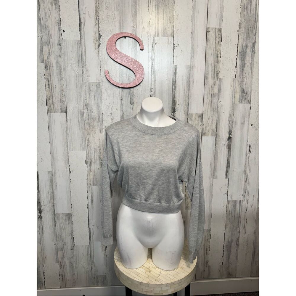 H&M gray sweater size small